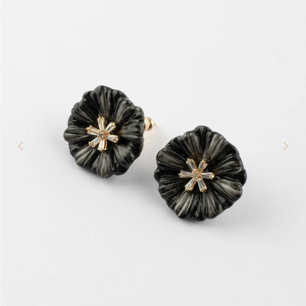 Nach Bijoux Black Thistle Stud Earrings